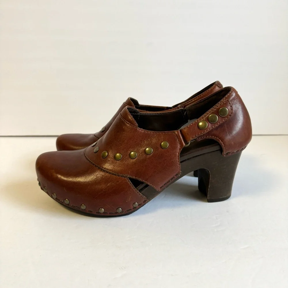 Dansko Ryder Clogs Brown Leather Comfort Shoes Studded Boho Womens 38 - Picture 10 of 10